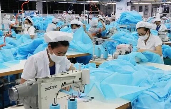 Tỏa Sáng Trên Mạng Xã Hội: Chuyên Gia Trang Điểm & Hotspot Matrix